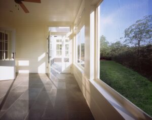 Sun-filled screened porch by Albertsson & Hansen Architecture