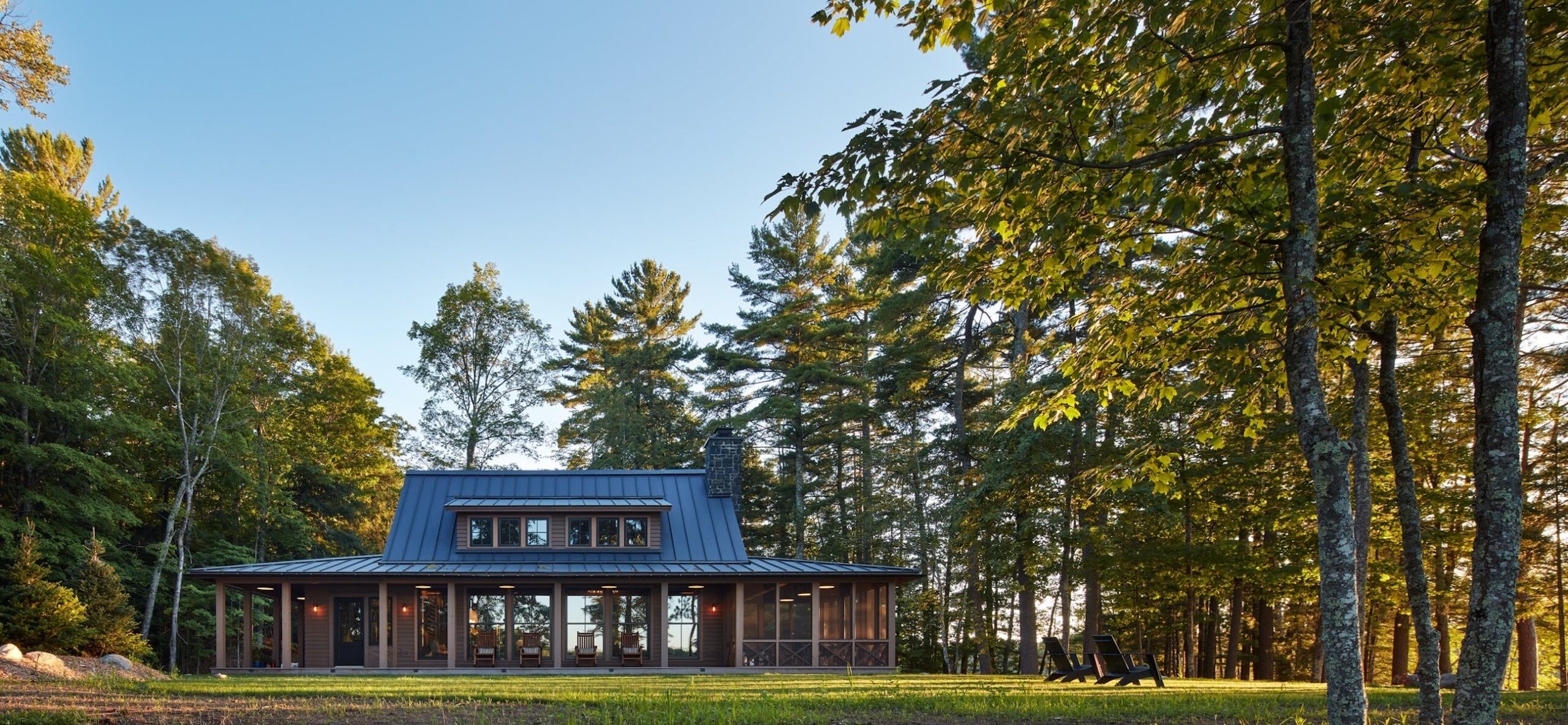 Modern cabin in Lake Katherine, Wisconsin by Albertsson and Hansen Architecture.